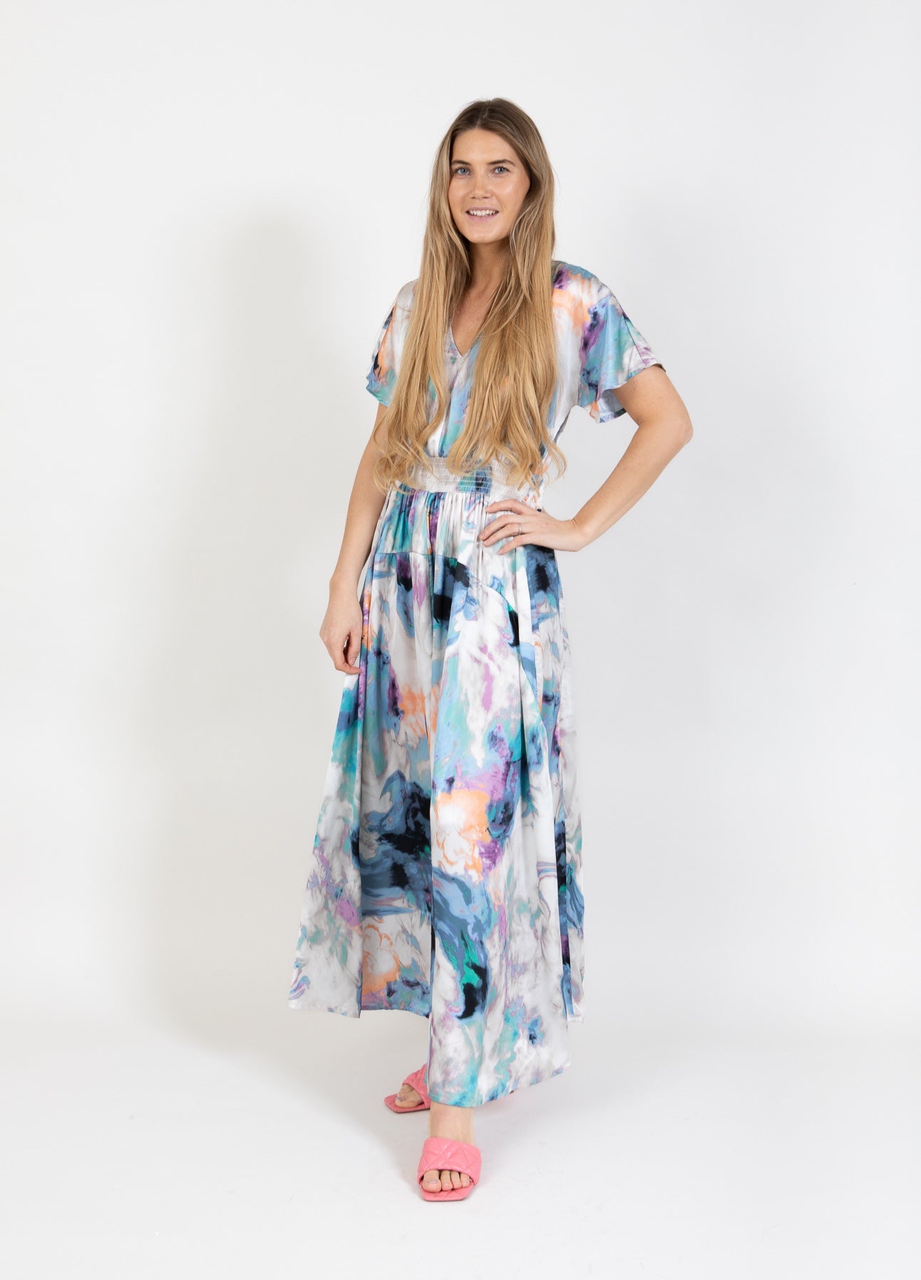 Coster Copenhagen DRESS WITH SMOCK WAIST IN SWIRL PRINT Dress Swirl print - 932