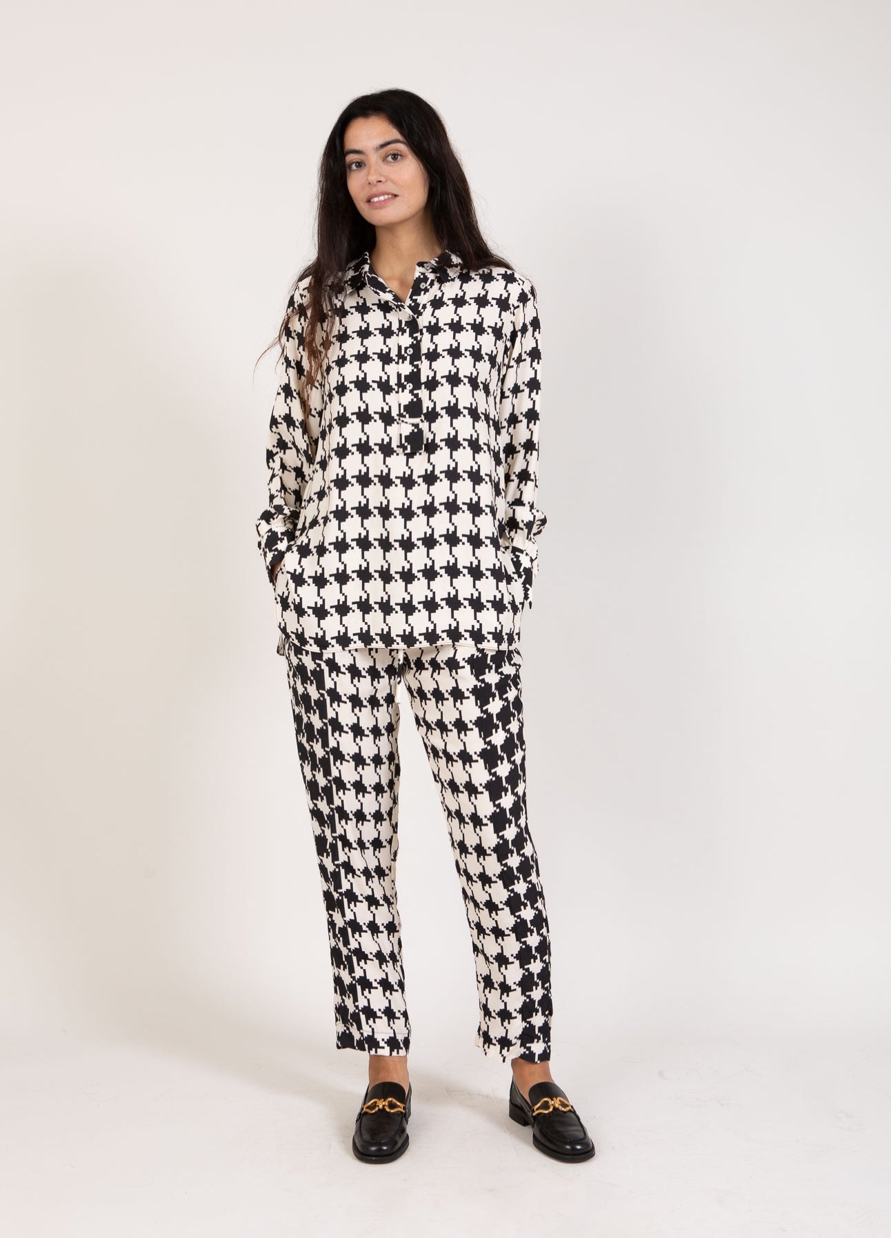 Coster Copenhagen PANTS IN HOUNDSTOOTH PRINT - STELLA FIT Pants Houndstooth mix print - 901
