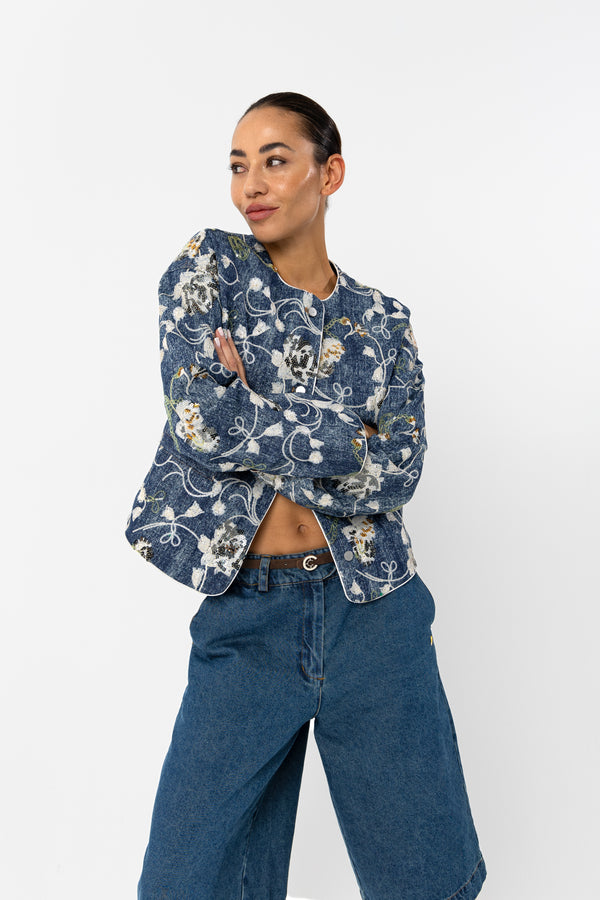 HIGHLAND HERTIAGE LOOK 3