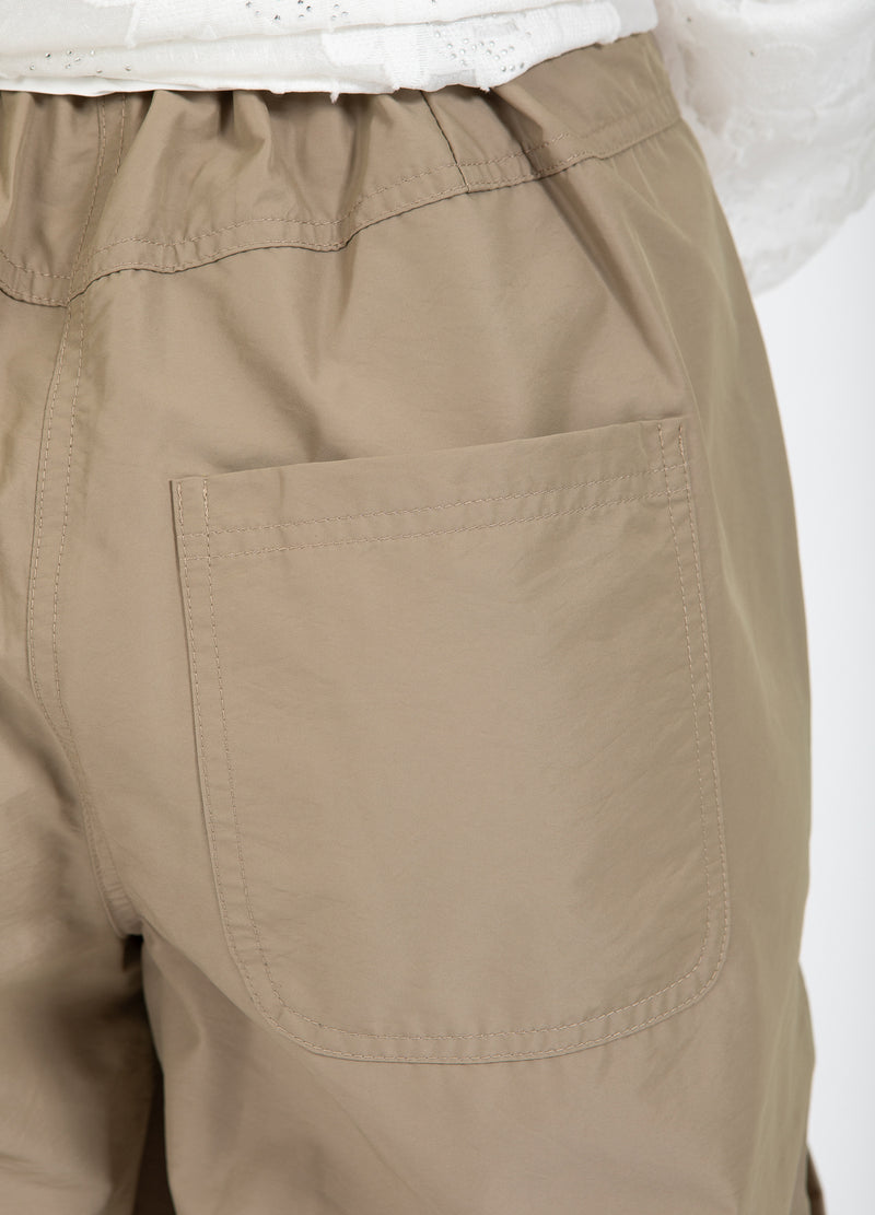 Coster Copenhagen CARGO PANTS - SILLE FIT Pants Desert sand - 329