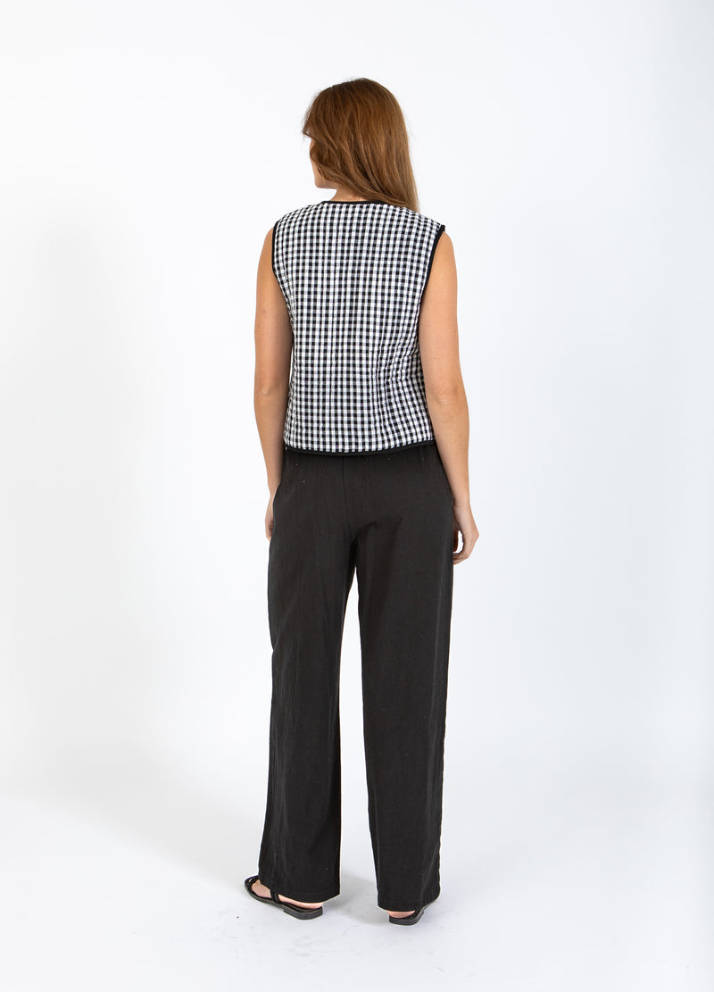CC Heart CC HEART ALENA QUILTED VEST Vest Black/white check - 146