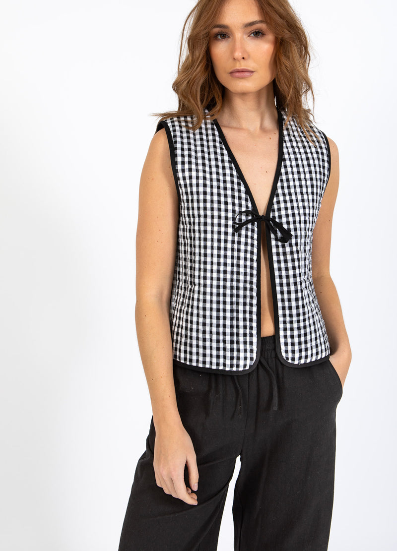 CC Heart CC HEART ALENA QUILTED VEST Vest Black/white check - 146