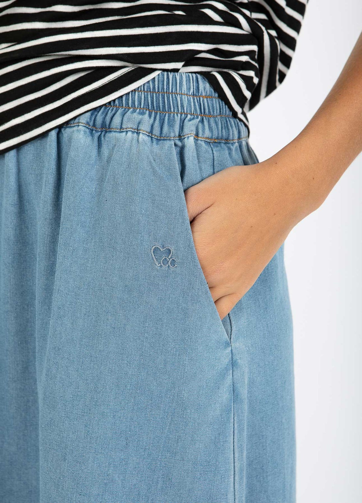 CC_HEART_ELLIS_DENIM_SKIRT-