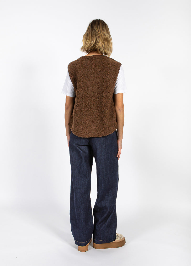 CC Heart CC HEART JAMIE FLEECE VEST Vest Chocolate brown - 349