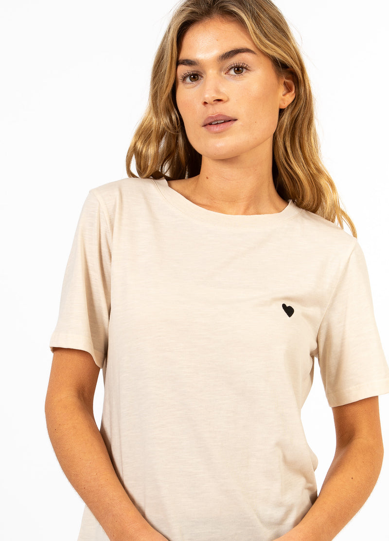 CC Heart CC HEART KISS TEE - MID SLEEVES T-Shirt Creme - 241