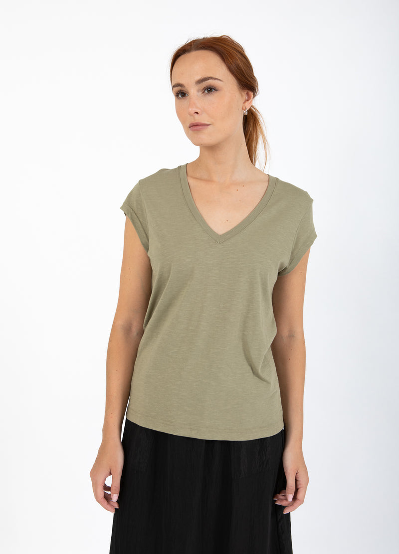 CC Heart CC Heart V-neck T-shirt T-Shirt Dusty olive - 479