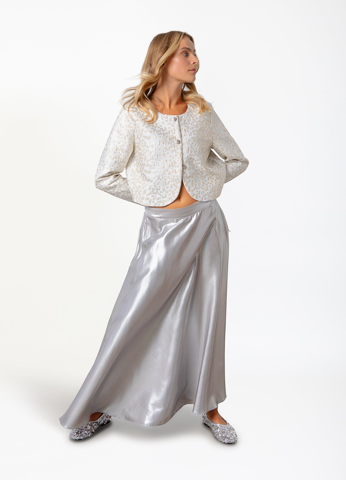 GLITTER JACQUARD TAILORED JACKET グレー Tailored Belted Jacket In Quartz – Victoria Beckham Inc