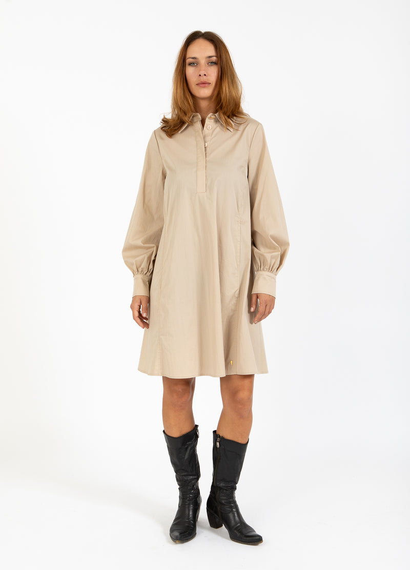 Coster Copenhagen DRESS WITH VOLUME SLEEVES Dress Desert sand - 329