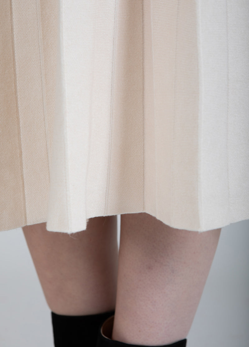 CC Heart PLISSÉ SKIRT Skirt Creme - 241