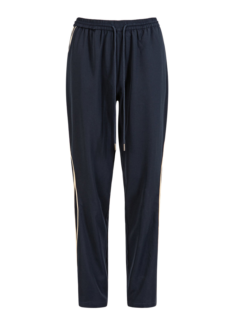 Coster Copenhagen RELAXED SPORTY PANTS - SILLE FIT Pants Navy/off white - 566