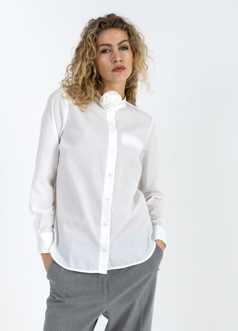 Coster Copenhagen SHIRT WITH ROSE NECKLACE Shirt/Blouse White - 200