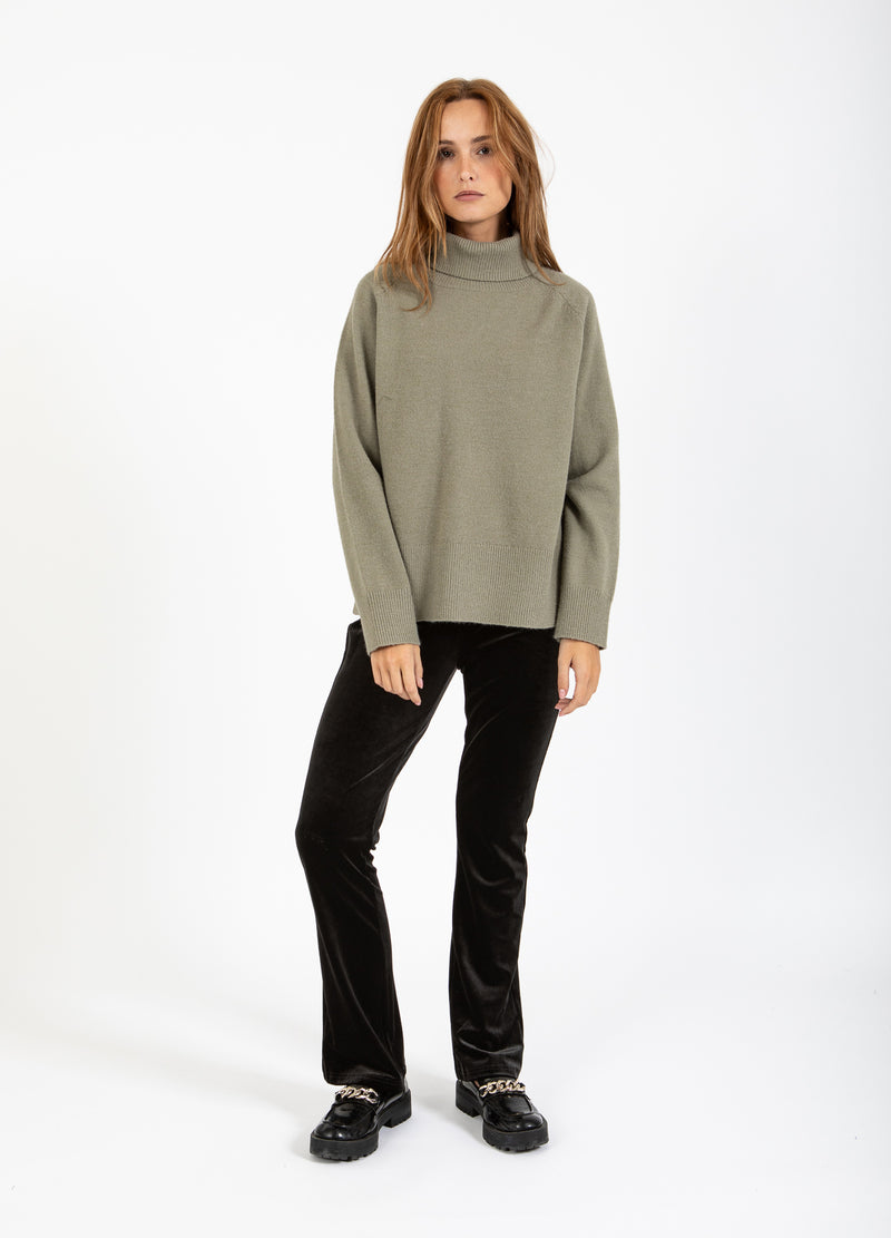 Coster Copenhagen SWEATER WITH HIGH NECK - COMFY KNIT Knitwear Moss Green - 469