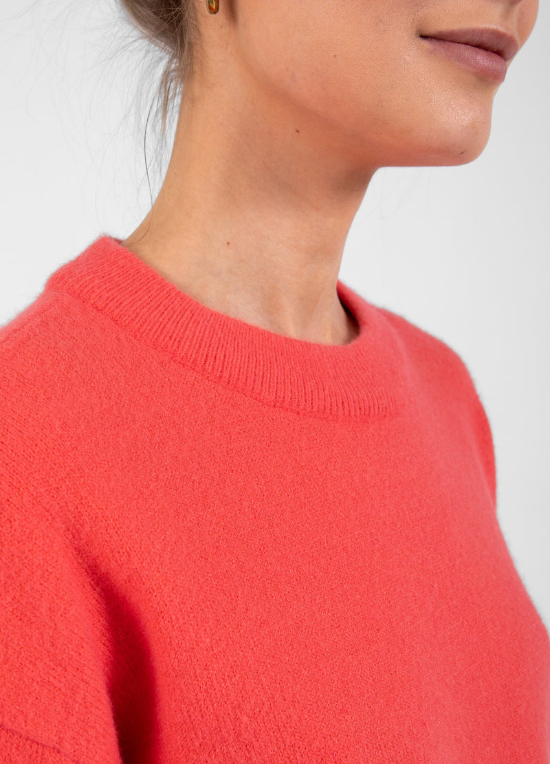 Coster Copenhagen SWEATER WITH ROUND NECK - COMFY KNIT Knitwear Hot coral - 685