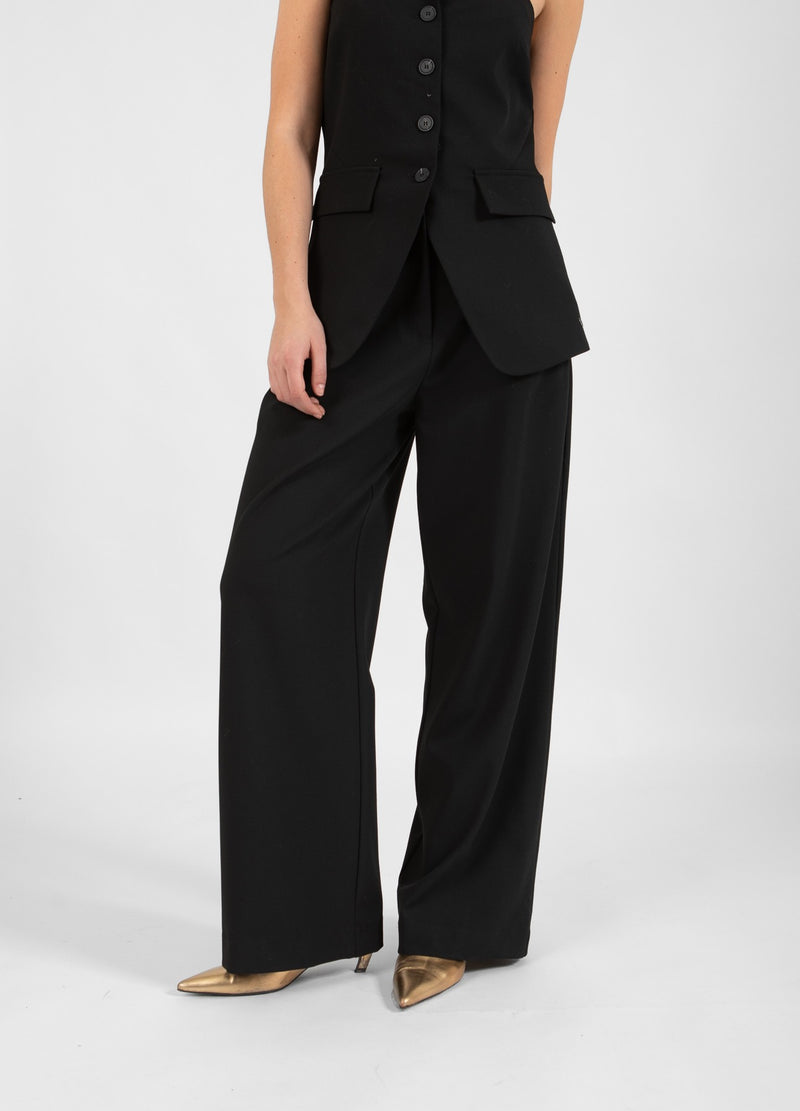 Coster Copenhagen WIDE BUSINESS TROUSERS - SILLE FIT Pants Black - 100