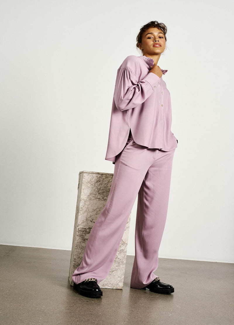 Coster Copenhagen TROUSERS MADE WITH LENZING™ ECOVERO™ VISCOSE Colab Dusty purple - 855